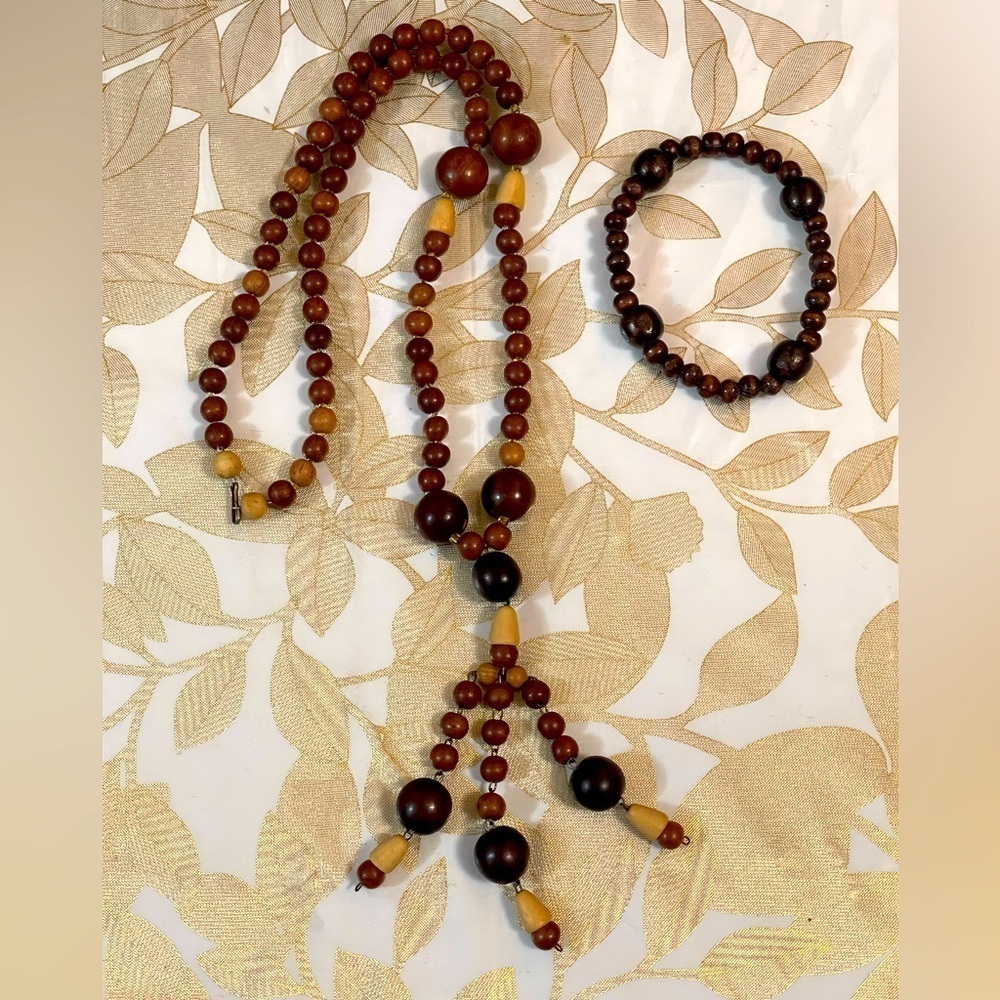 Lot Of 2 Vintage Wooden Beaded Necklace With Stretch Bracelet Brown Jewelry